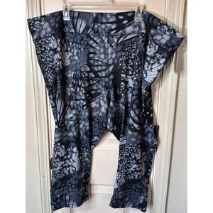 NWT Hanes Just My Size Womens 5X Black Butterfly Active Capri
